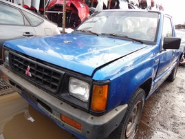 1992 MITSUBISHI PICK UP BLUE STD CAB 2.4L MT 2WD 193885